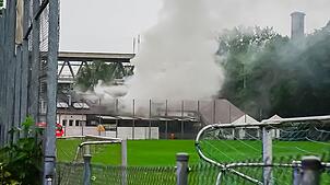 Der Brand konnte laut Feuerwehr binnen 30 Minuten gelöscht werden.