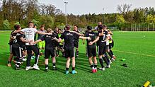 Der SV Mühlhausen bejubelt den 2:0-Erfolg beim BC Konstanz-Egg.