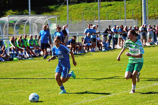 Bild 8: Unsere große Bildergalerie zum DFB-Pokal-Spiel der U17-Juniorinnen des Hegauer FV