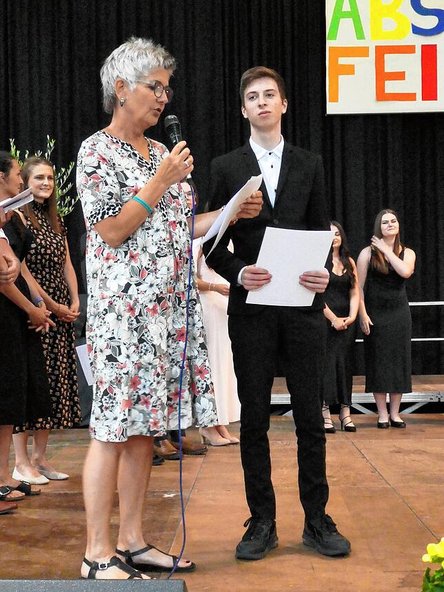 Bild 28: Bilder von der Zeugnisübergabe am Schulverbund Nellenburg Stockach &ndash; Teil 2