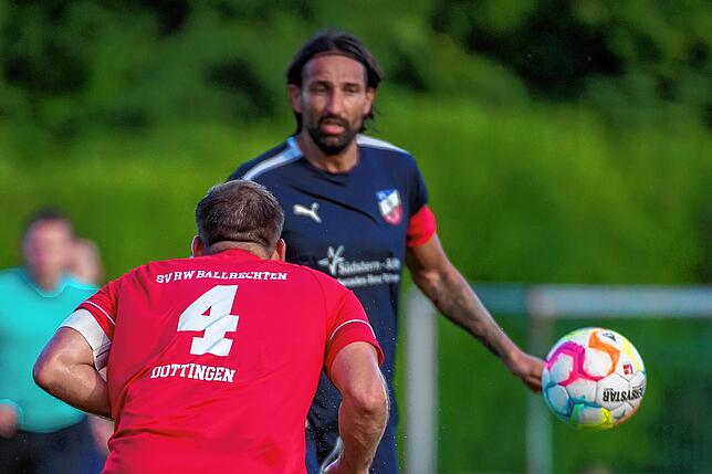 Bild 11: VfB Waldshut verliert gegen den SV RW Ballrechten-Dottingen mit 1:3 &ndash; wir haben Bilder!