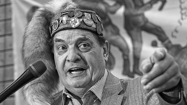 Lothar Rapp beim Männer-Frühschoppen der Narrizella Ratoldi 2024. Etwas mehr als einen Monat nach dem Termin ist er nun verstorben.