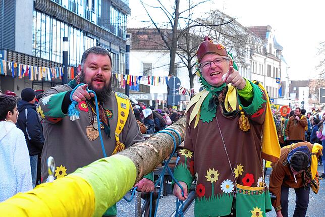 Bild 17: Alle Bilder zum Narrenbaumzug durch die Singener Innenstadt (2)