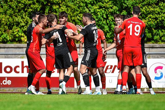 Tumult: Gegen Ende des Derbys zwischen dem FC Tiengen 08 und dem SV 08 Laufenburg wurde es phasenweise etwas hektisch.