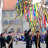 Um 16.16 Uhr stand am Schmotzigen Dunnschtig der zweite Überlinger Narrenbaum.