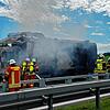 Auf der Autobahn 81 ist ein Müllfahrzeug in Brand geraten. Die Feuerwehren aus Engen und Geisingen haben das Feuer gelöscht.