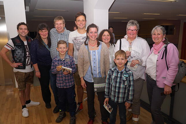Bild 22: Mit Polonaisen und Ballermann-Feeling durch den Saal &ndash; Bilder der Dorfrocker in Löffingen