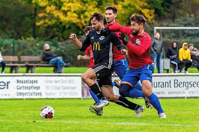 Bild 16: SG Höchenschwand/Häusern gewinnt beim FC Wallbach mit 3:2 &ndash; wir haben Bilder!