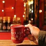 Mit Rum wird der Glühwein weniger süß.
