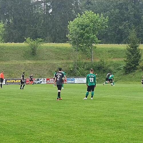 Philipp Kunzelmann trifft zum 1:0