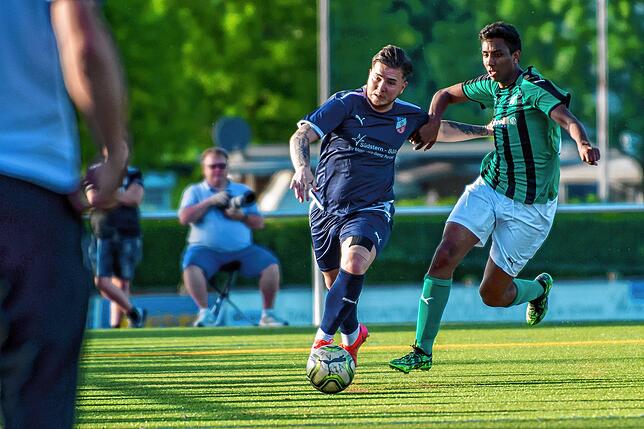 Bild 26: Titelanwärter FC Zell setzt sich mit 6:1 beim VfB Waldshut durch &ndash; und wir haben Bilder!