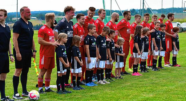 Bild 10: Keine Tore zwischen dem FC Dachsberg und dem SV Berau &ndash; aber wir haben Bilder!