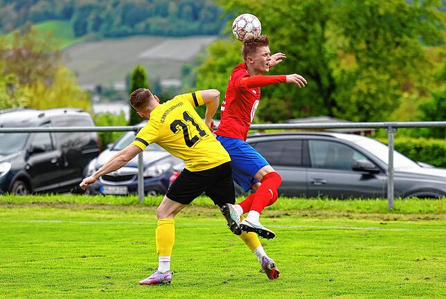 Bild 11: Die besten Bilder vom Spitzenspiel der Bezirksliga Bodensee zwischen Öhningen-Gaienhofen und Salem!