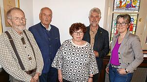 Aus dem Kulturausschuss verabschiedet wurde Hans Loritz (links). Erneut verpflichtet wurde Ulrich Delhey und neu verpflichtet wurden ...