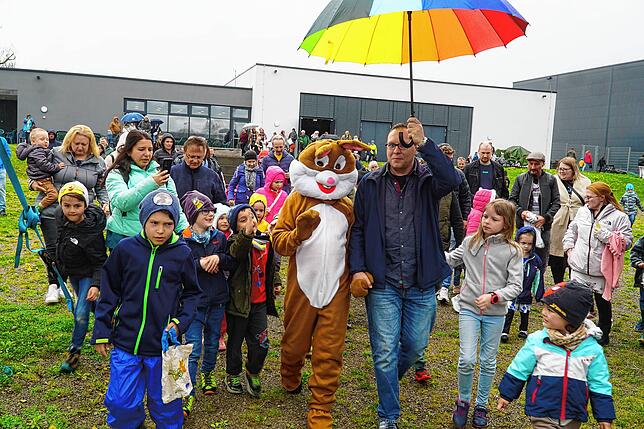 Bild 6: Osterfreude pur: So bunt war die Ostereiersuche im Jugend- und Kulturzentrum Klosterhof
