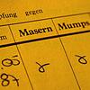 ARCHIV &ndash; Zum Themendienst-Bericht vom 17. August 2018: Wer sich nicht sicher ist, ob er gegen Masern geimpft ist, kann im Impfpass ...