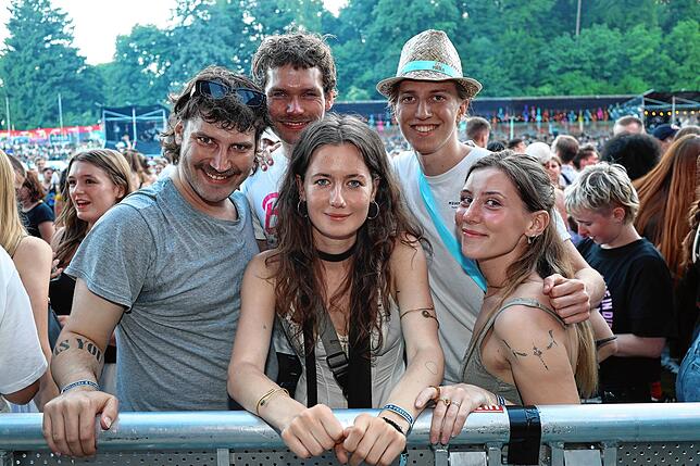 Bild 8: Erst Blümchen, dann K.I.Z.: Das feiern die Fans beim Campus-Festival