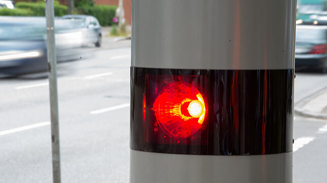 Achtung Blitzer: Im Landkreis Lörrach werden neue Anlagen in Betrieb genommen.