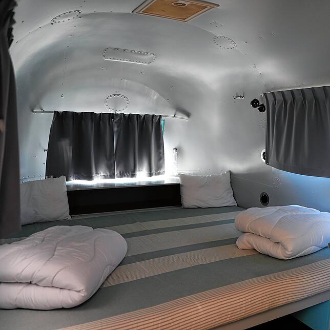 Hier verbringt man die Nacht im Kult-Caravan.