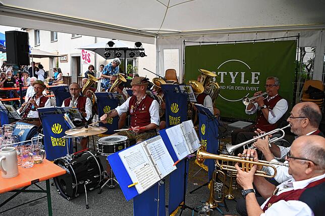 Bild 16: Bilder vom Fassanstich und ein Hafenfest-Rundgang mit dem neuen Bürgermeister Christoph Stolz