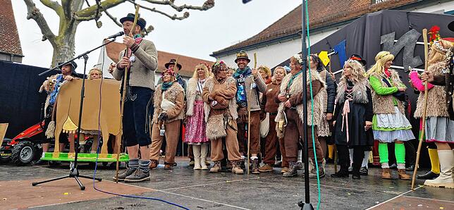 Bild 7: Vom Narrendorf in den Winzerkär