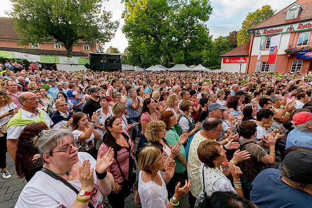 Bild 16: Alle Bilder vom Auftakt der 15. Sommersinnfonie: Volksmusiker von Voxxclub begeistern ihre Fans