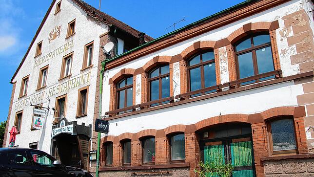 So sieht das Gebäude der ehemaligen Grafenbrauerei aus. Künftig soll die Kultkneipe Bregtäler ausschließlich als Wohnhaus genutzt ...