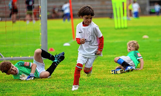 Bild 6: Unsere große Bildergalerie vom Bambini-Turnier beim Schlossseecup des FC RW Salem