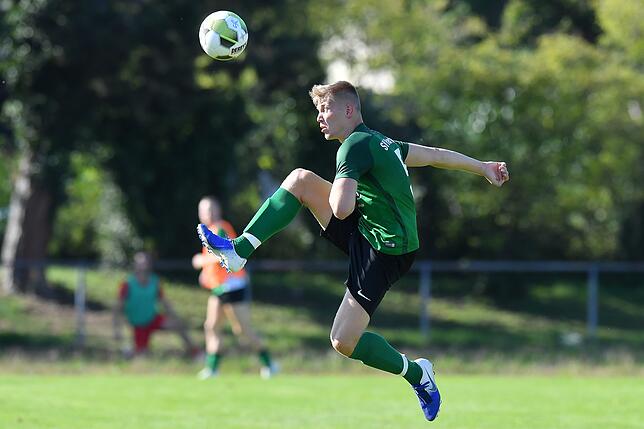 Bild 12: SV Herten rettet ein 1:1 gegen den FC Wallbach &ndash; und wir haben Bilder!
