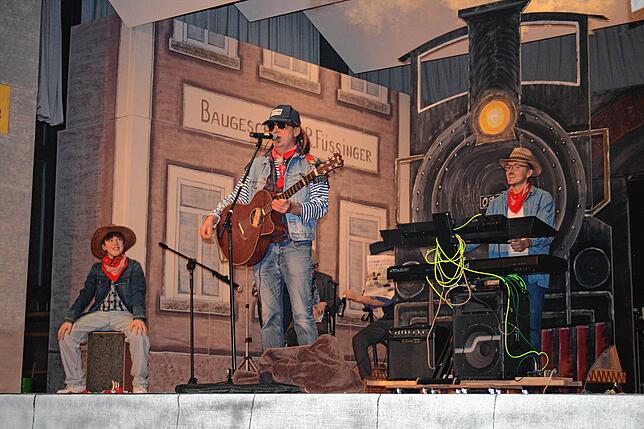 Bild 7: Kolpingsball in Meßkirch: So ausgelassen wurde gefeiert – alle Bilder