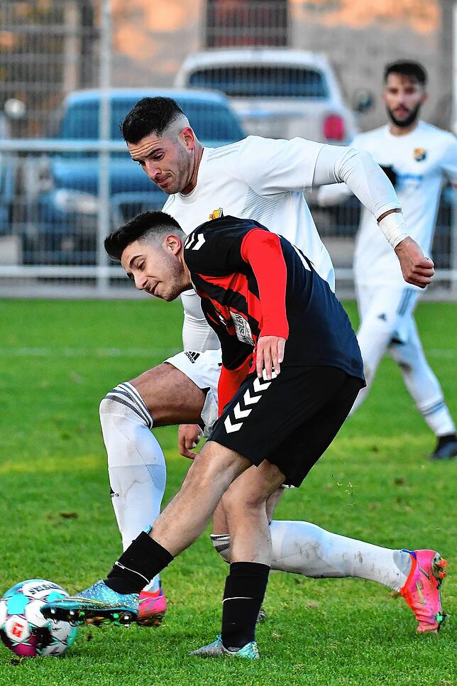 Bild 11: Spitzenreiter FSV Rheinfelden gelingt nur ein 1:1 gegen den SV 08 Laufenburg &ndash; und wir haben die Bilder!