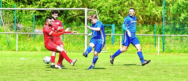 Bild 26: SV Karsau gewinnt Kellerderby mit 2:1 gegen FC Wallbach – und wir haben Fotos!