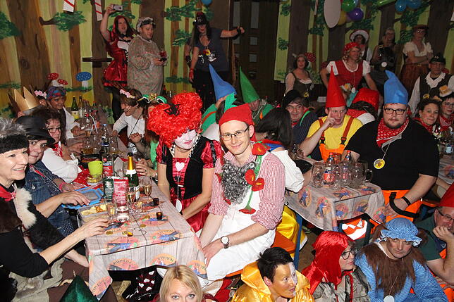 Bild 3: Bilderstory: Mitreißende Narrenstimmung beim Rieswelleball im Bräunlinger Grafensaal