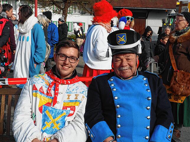 Bild 6: Bilder vom Narrenbaumstellen in Altenburg