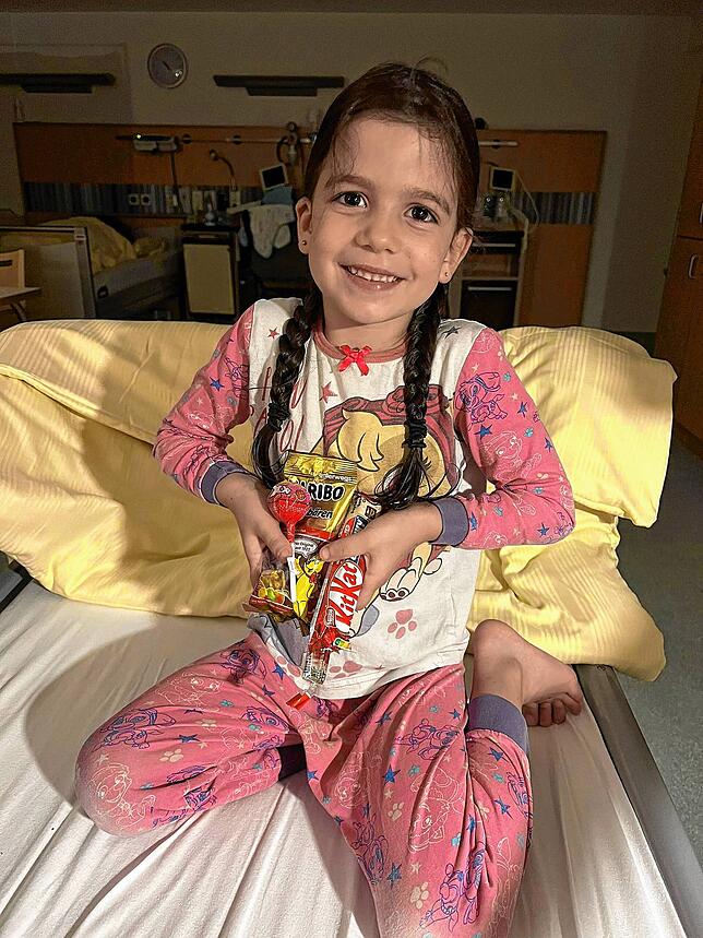 Die Fünfjährige konnte ihren sechsten Geburtstag in der Nacht zum Dienstag im Kinderklinikum feiern.