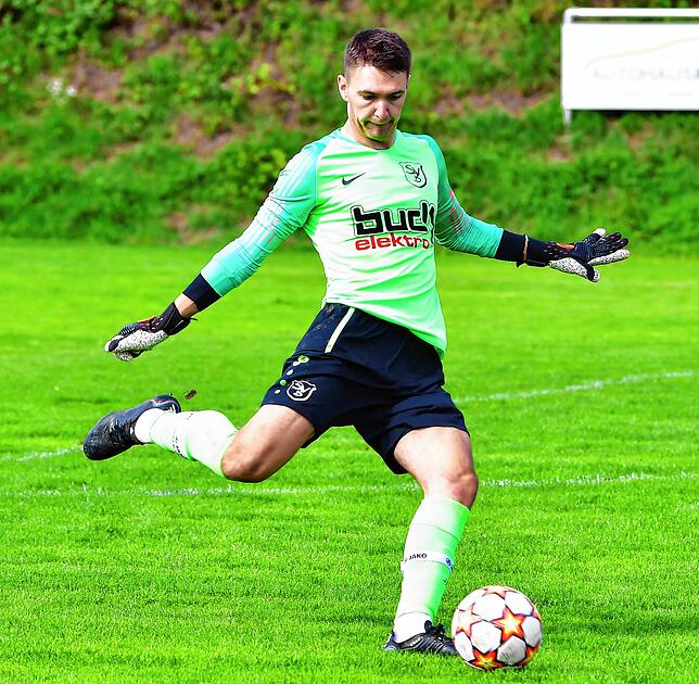 Rückhalt: Seit 2020 steht Jannik Strittmatter beim SV Buch im Tor. Der 21-Jährige füllt dort zweifellos die Fußstapfen, die Simon Eckert ...