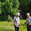 In dem malerisch gelegenen Ort Laubbach ist das Skulpturenfeld hinter dem Atelier Laubbach von Sigrid und Peter Weydemenn noch zu ...