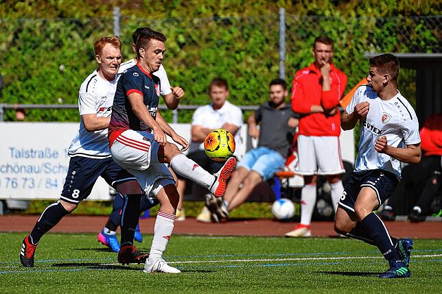 Bild 11: FC Schönau besiegt den FC Schlüchttal mit 4:1 &ndash; und wir haben die Bilder!