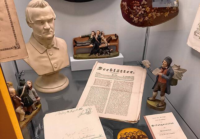 Durch politisch liberale Druckerzeugnisse wie die „Seeblätter“ (Mitte) befruchteten Schweizer Verleger aus den grenznahen ...