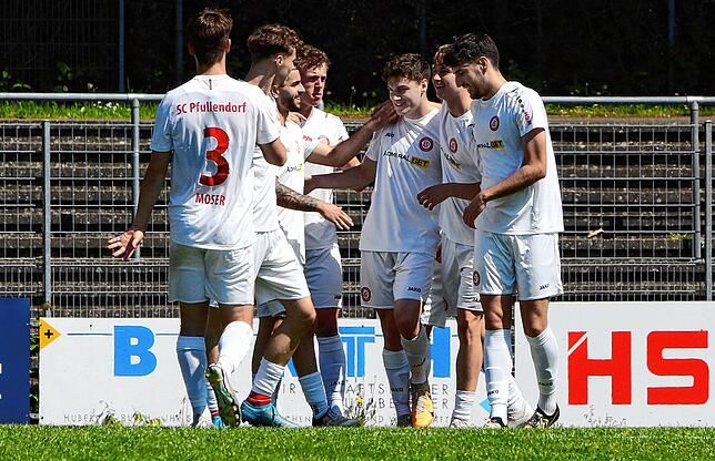 Bild 20: Verbandsligaderby zwischen SC Pfullendorf und FC Singen gewinnt der SCP mit 3:1