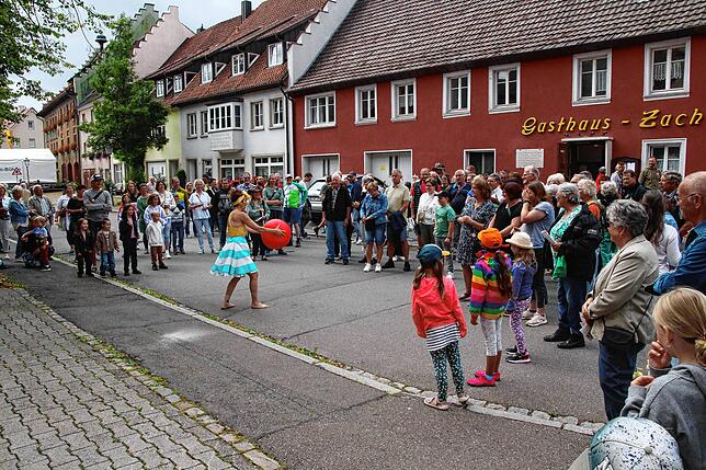 Bild 13: Straßenmusiksonntag in Bräunlingen von Beginn an gut besucht
