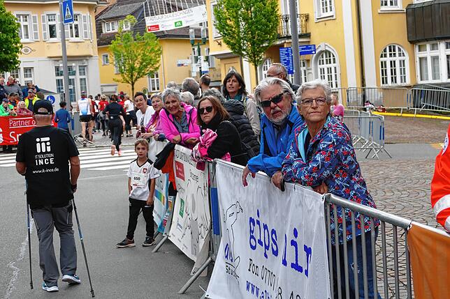 Bild 24: Donaueschingen schnürt die Laufschuhe. Schutzengellauf für den guten Zweck bringt 11000 Euro ein.
