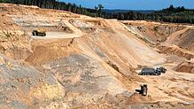 An der Ortskante von Ablach wird seit vielen Jahren Kies abgebaut und die Grube hat beeindruckende Dimensionen erreicht