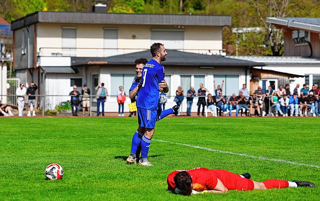 Bild 16: Unsere große Bildergalerie vom 3:0-Sieg des FC Neustadt gegen den FC Gutmadingen