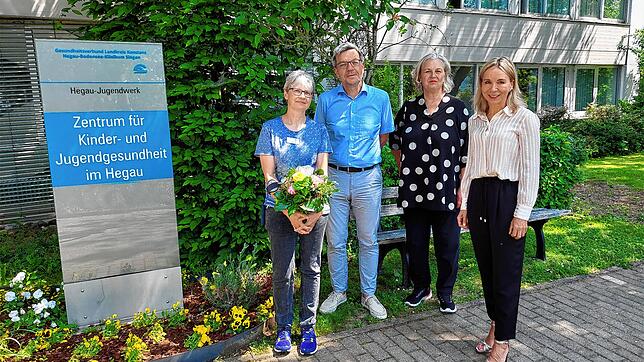Freuen sich gemeinsam auf Herausforderungen (von links): die Leitende Ärztin Dr. Christine Schweikle, Chefarzt Dr. Axel Galler, ...