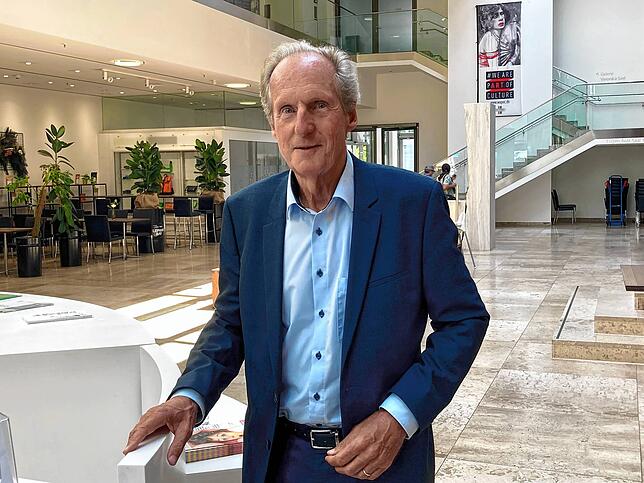 Wolfgang Schuster, Alt-Oberbürgermeister der Landeshauptstadt Stuttgart, hat den Zeppelin-Freundeskreis für Ecoflying gegründet.
