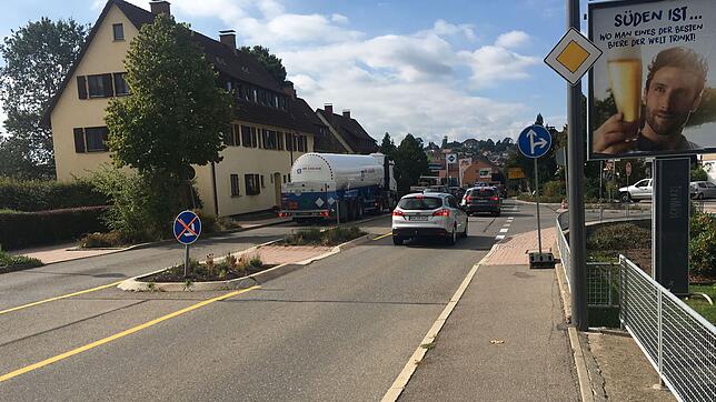 Die Heiligenbronner Straße: Ab sofort ist sie zweispurig befahrbar bis zur Bärenkreuzung.