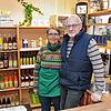 Beate und Peter Liebler schließen ihr Geschäft Ölzweig Naturkost für immer. Ende April ist Schluss.