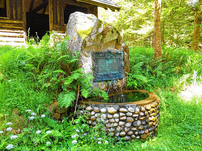 Der Lubberger-Brunnen im Sandboden.