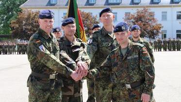 Das Jägerbataillon 292 hat einen neuen Kommandeur (von links): Oberstleutnant Alexander Stühmer verlässt Donaueschingen. Oberst Jean ...